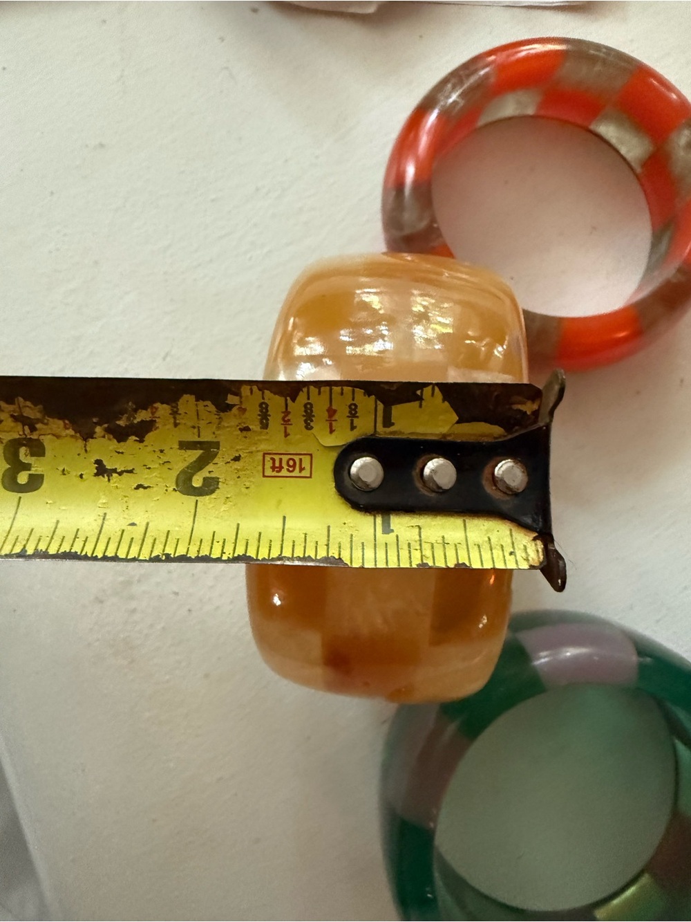 Antique gold Amber Tone beige opaque lucite Fashion bangle bracelet
